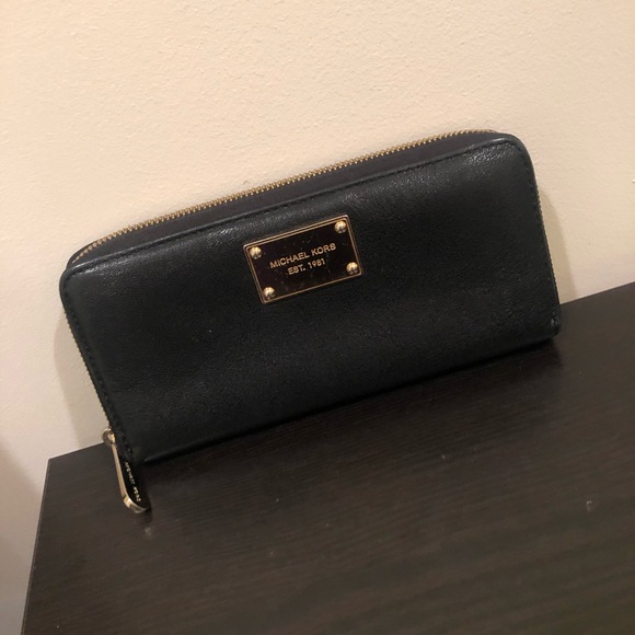 MK Wallet - Picture 2 of 4